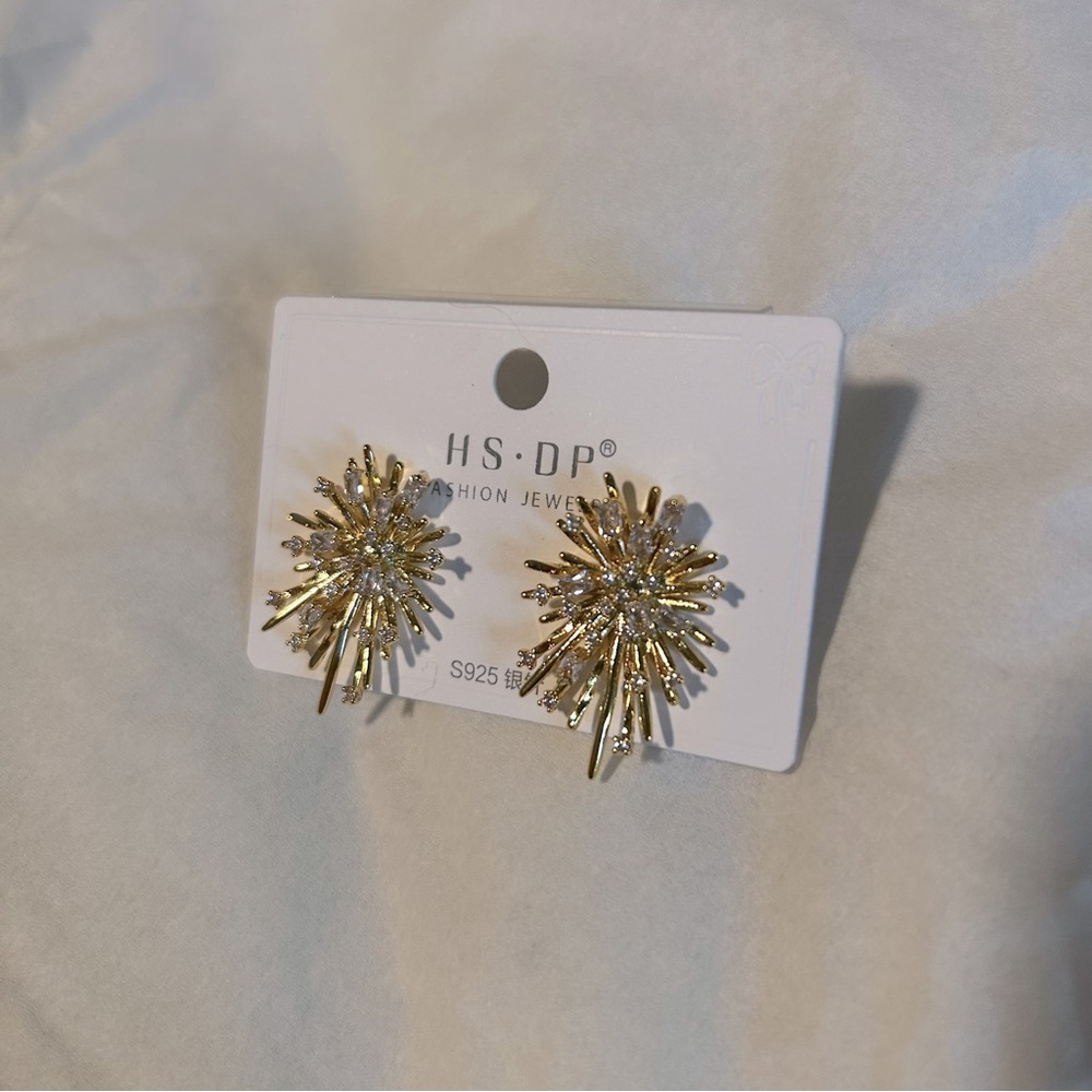 4/$20 Starburst Earrings
